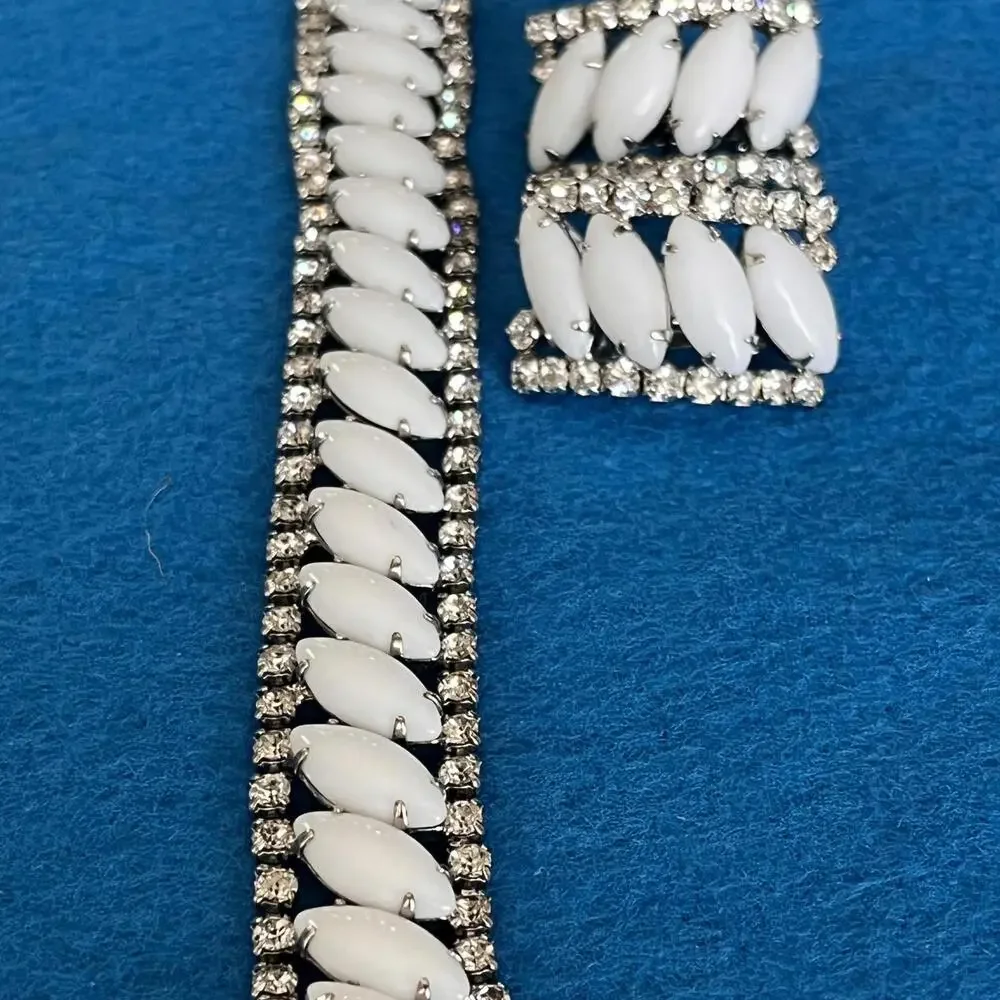 Stunning Kramer Silvertone Marquise Shaped Milk Glass Bracelet and Earring Set - Picture 2 of 9